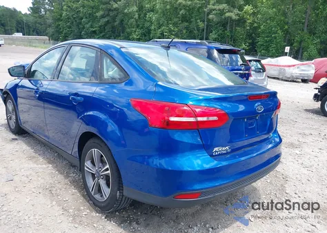 2018 Ford Focus Se z USA, uszkodzony, nr VIN 1FADP3FE8JL238024